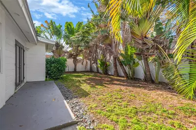 1867 Maryland Avenue NE, Saint Petersburg, FL 33703 - Photo 22