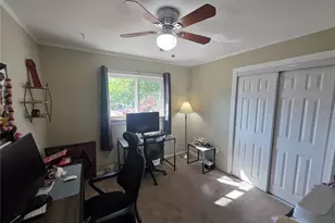 1015 Rhodes Ave, Sarasota, FL 34237 - Photo 8