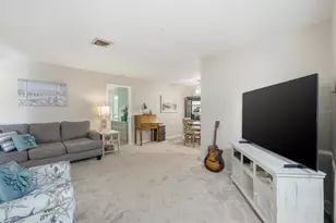6108 Penny Ln, Bradenton, FL 34207 - Photo 2