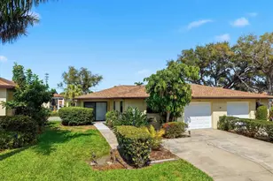 6108 Penny Ln, Bradenton, FL 34207 - Photo 2
