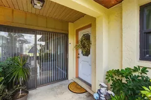 6108 Penny Ln, Bradenton, FL 34207 - Photo 2