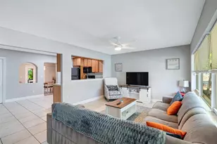 2202 Hyde Park St, Sarasota, FL 34239 - Photo 2