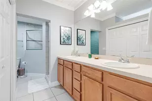 2202 Hyde Park St, Sarasota, FL 34239 - Photo 14