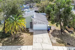 4067 Lancaster Dr, Sarasota, FL 34241 - Photo 6