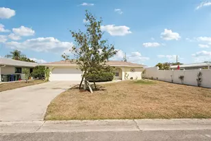 1741 Bayonne St, Sarasota, FL 34231 - Photo 6