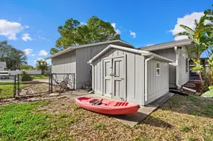 1111 77th St NW, Bradenton, FL 34209 - Photo 24