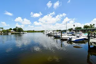 7150 N Tamiami Trl, Sarasota, FL 34243 - Photo 2