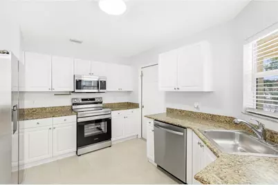 1016 26th Street W, Bradenton, FL 34205 - Photo 14