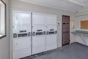 2616 Hidden Lake Dr N, Sarasota, FL 34237 - Photo 38