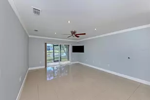 2616 Hidden Lake Dr N, Sarasota, FL 34237 - Photo 4