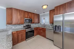 2616 Hidden Lake Dr N, Sarasota, FL 34237 - Photo 12