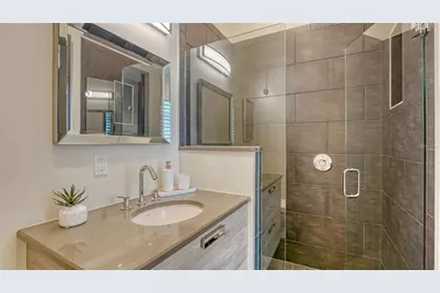 211 Cosmopolitan Court #211, Sarasota, FL 34236 - Photo 26