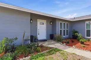 4240 Shamrock Dr, Venice, FL 34293 - Photo 2