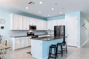 11437 Montserrat Dr, Venice, FL 34293 - Photo 14