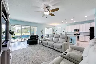 11437 Montserrat Dr, Venice, FL 34293 - Photo 10