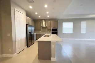 10509 Klee Ave, Bradenton, FL 34212 - Photo 8