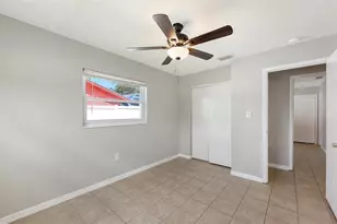 3415 Woodmont Dr, Sarasota, FL 34232 - Photo 18