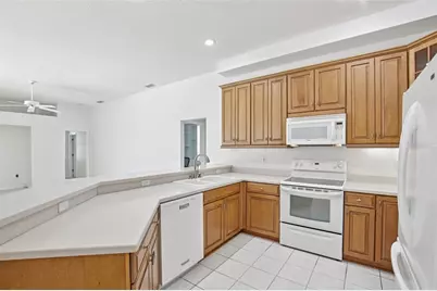 6503 Drewrys Bluff, Bradenton, FL 34203 - Photo 8