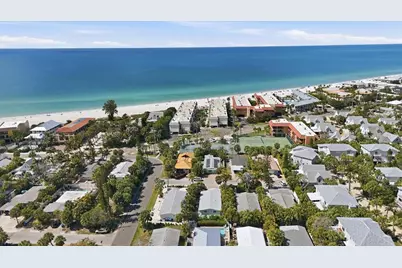 5803 De Palmas Avenue, Holmes Beach, FL 34217 - Photo 30