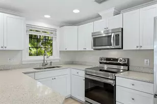 5803 De Palmas Ave, Holmes Beach, FL 34217 - Photo 4