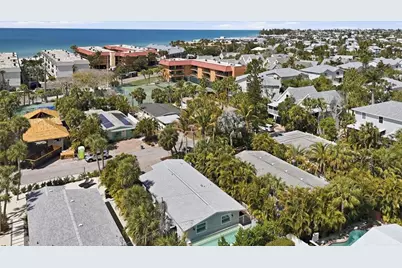 5803 De Palmas Avenue, Holmes Beach, FL 34217 - Photo 40