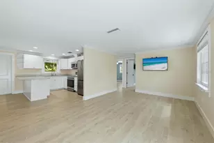 5803 De Palmas Ave, Holmes Beach, FL 34217 - Photo 8