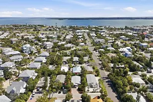 5803 De Palmas Ave, Holmes Beach, FL 34217 - Photo 38