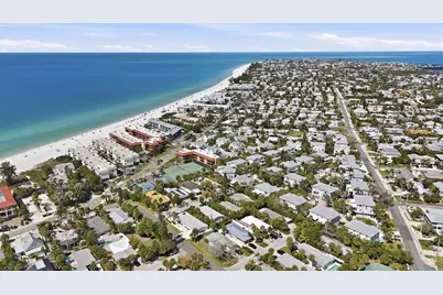 5803 De Palmas Avenue, Holmes Beach, FL 34217 - Photo 44