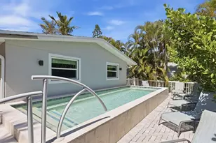 5803 De Palmas Ave, Holmes Beach, FL 34217 - Photo 24