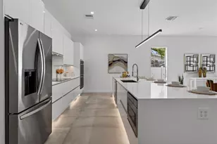 1671 Arlington St, Sarasota, FL 34239 - Photo 6