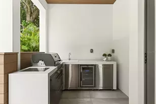 1671 Arlington St, Sarasota, FL 34239 - Photo 40