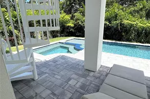 1647 Siesta Dr, Sarasota, FL 34239 - Photo 12