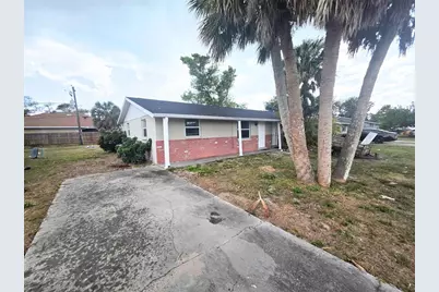 546 Briarwood Road, Venice, FL 34293 - Photo 2