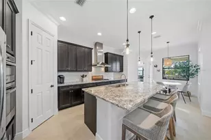 7817 Passionflower Dr, Sarasota, FL 34241 - Photo 10