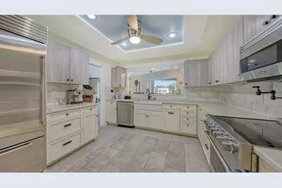 5500 Merrimac Drive, Sarasota, FL 34231 - Photo 20
