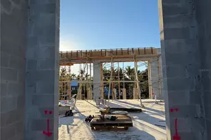 3441 Gulfmead Dr, Sarasota, FL 34242 - Photo 32