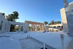 3441 Gulfmead Dr, Sarasota, FL 34242 - Photo 30