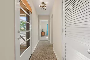 7549 Westmoreland Dr, Sarasota, FL 34243 - Photo 22