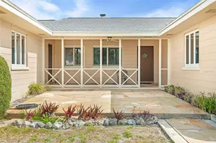 7549 Westmoreland Dr, Sarasota, FL 34243 - Photo 6