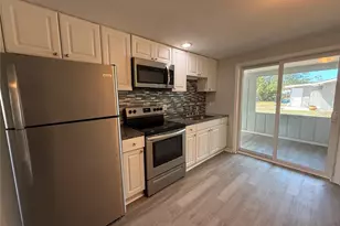 350 N Elmstreet Ct, Englewood, FL 34223 - Photo 4