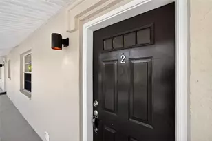 930 La Costa Cir, Sarasota, FL 34237 - Photo 14