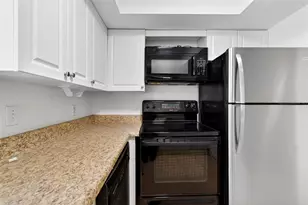 930 La Costa Cir, Sarasota, FL 34237 - Photo 20