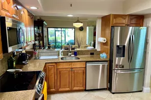6075 Glendale Dr, Boca Raton, FL 33433 - Photo 6