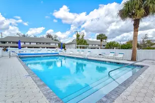 918 Capri Isles Blvd, Venice, FL 34292 - Photo 34