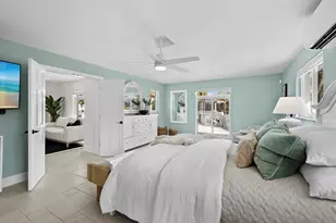 951 Contento St, Siesta Key, FL 34242 - Photo 22