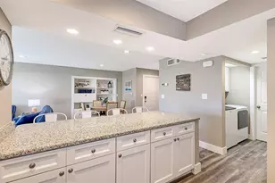 1050 W Peppertree Ln, Sarasota, FL 34242 - Photo 16