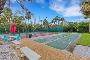 5019 Village Gardens Dr, Sarasota, FL 34234 - Photo 40