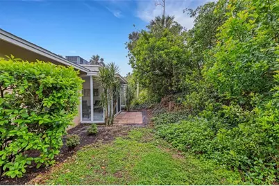 5019 Village Gardens Drive #31, Sarasota, FL 34234 - Photo 26