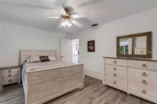 5019 Village Gardens Dr, Sarasota, FL 34234 - Photo 14