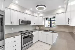 6135 Heritage Ln, Bradenton, FL 34209 - Photo 4